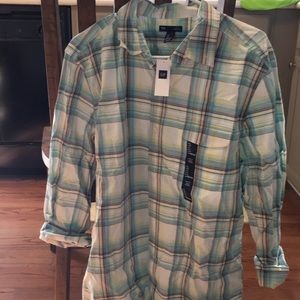 Gap men’s large long sleeve slim fit shirt. New